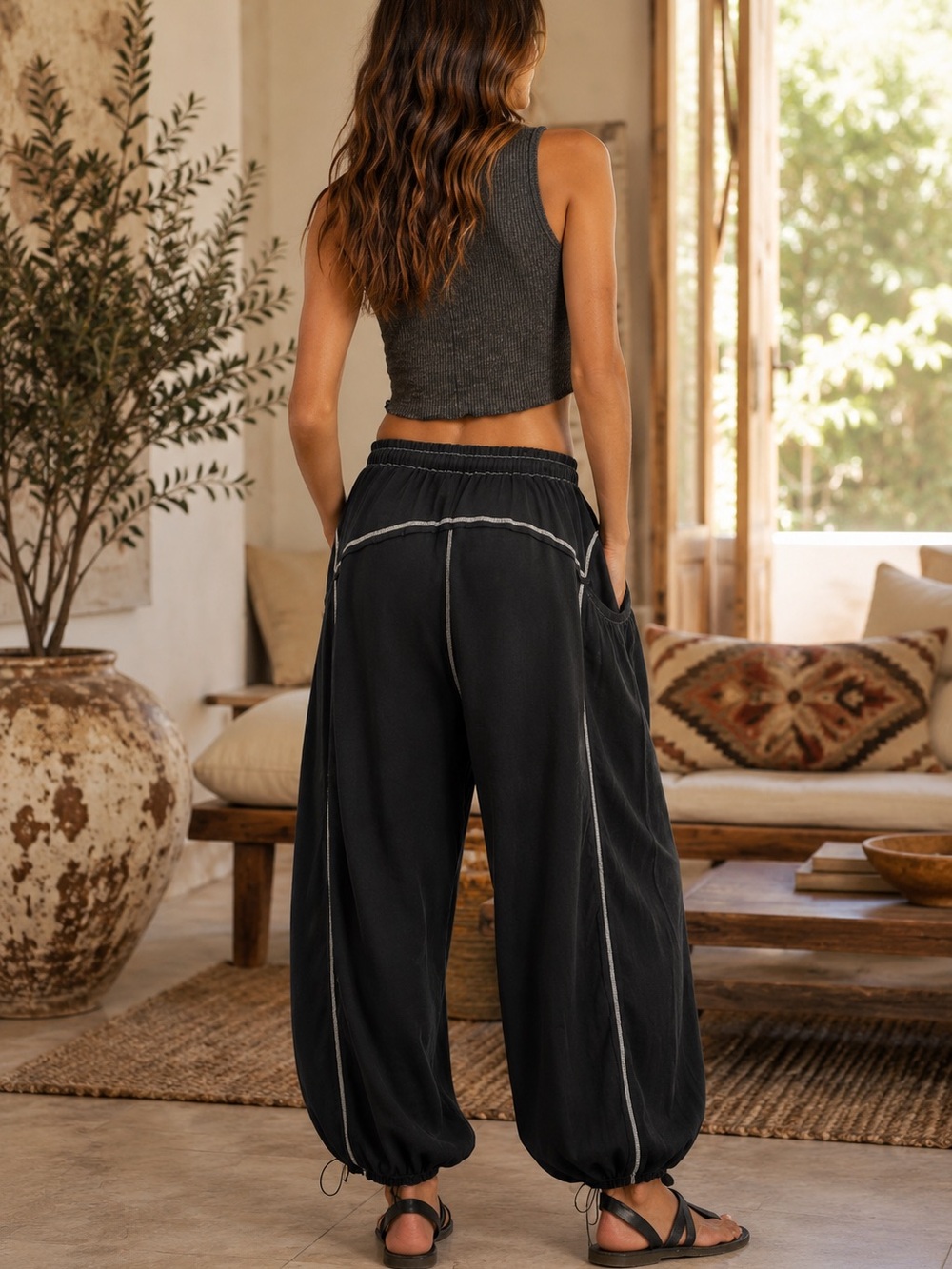 945. POL Women’s Black Relaxed Oversized Harem Pants NEW - Picture 2 of 3